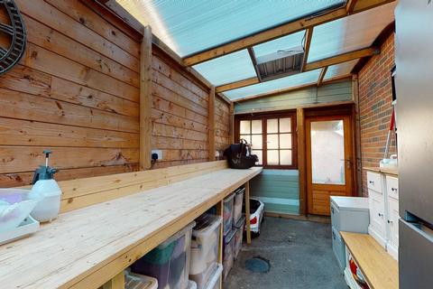 33 Grasmere Way, Aylesham, Canterbury, CT3 3HU