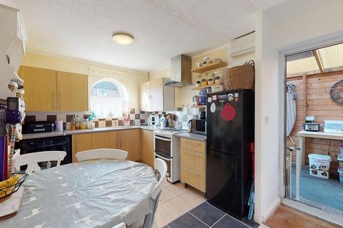 33 Grasmere Way, Aylesham, Canterbury, CT3 3HU