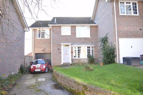 3 Ashdene Close, Wimborne, BH21 1TQ