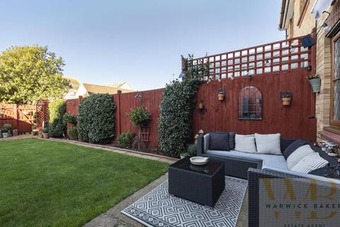 8 Anchor Close, Shoreham-by-sea, BN43 5BY