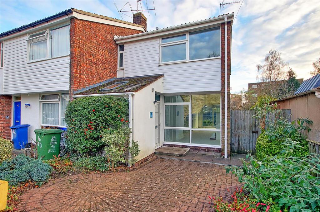Manhattan Drive, Cambridge 3 bed end of terrace house £450,000