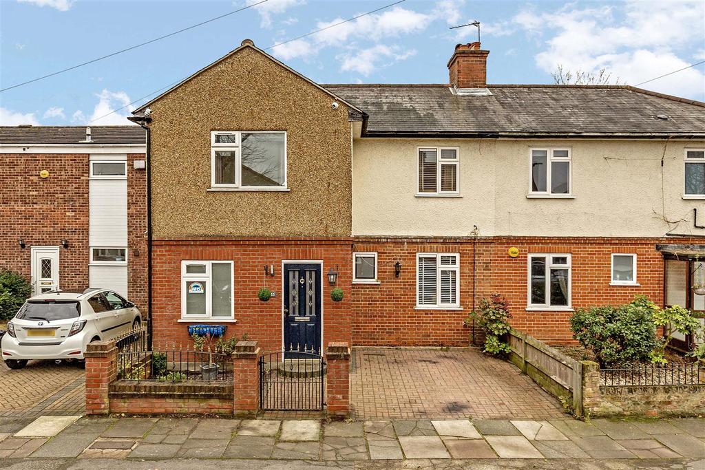 Lambert Avenue, Richmond, TW9 4 bed semidetached house £800,000