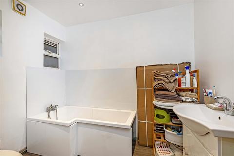 33 Lambert Avenue, Richmond, TW9 4QS