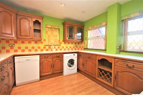 3 bedroom semi-detached house for sale - Fullwood Avenue, NEWHAVEN
