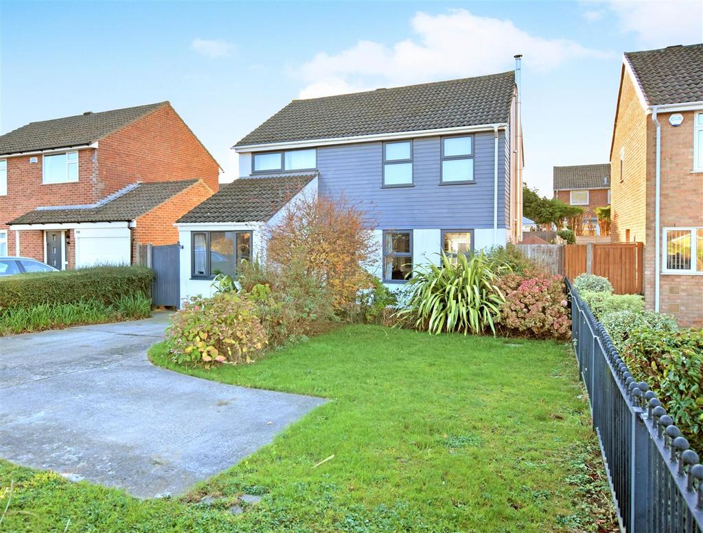 Down Road, Portishead. 4 bed detached house £520,000