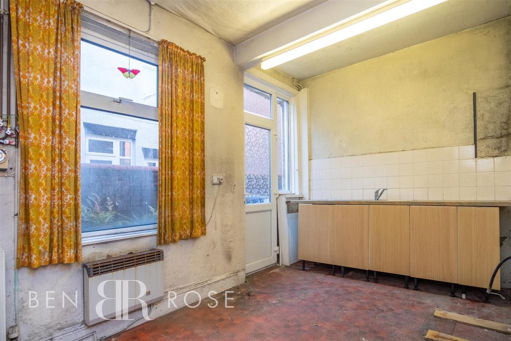 Avondale Road, Chorley 3 bed terraced house for sale £124,995