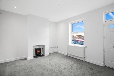32 Coach Road, Wakefield, WF1 3EZ