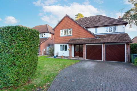 4 Edgemoor Road, Frimley, Camberley, GU16 9QY