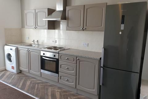 3 bedroom flat to rent - Anson Road, M14 5BZ