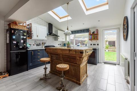 18 Boucher Close, Grove, Wantage, OX12 0NE