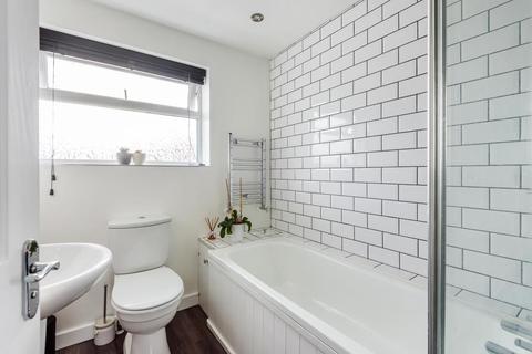 18 Boucher Close, Grove, Wantage, OX12 0NE
