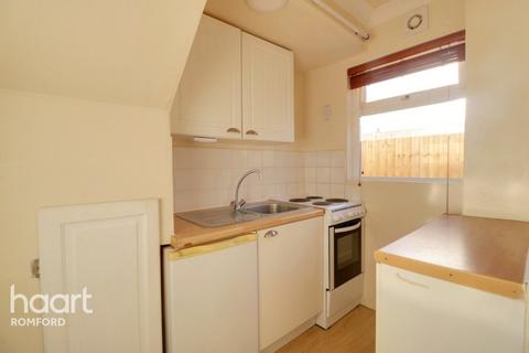 26d Albert Road, Romford, RM1 2PJ