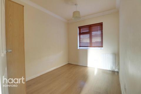 26d Albert Road, Romford, RM1 2PJ