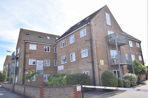 2 bedroom apartment to rent, Flat 13 46 Oxford Road, Clacton-on-Sea