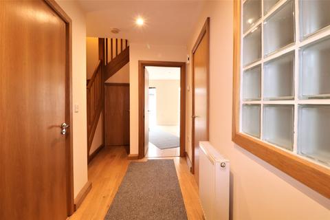 4 bedroom terraced house to rent - Malkin Way, Watford, Hertfordshire