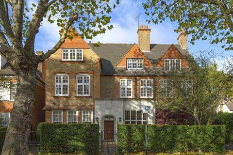 3 bedroom flat for sale, Wadham Gardens, Primrose Hill, London, NW3