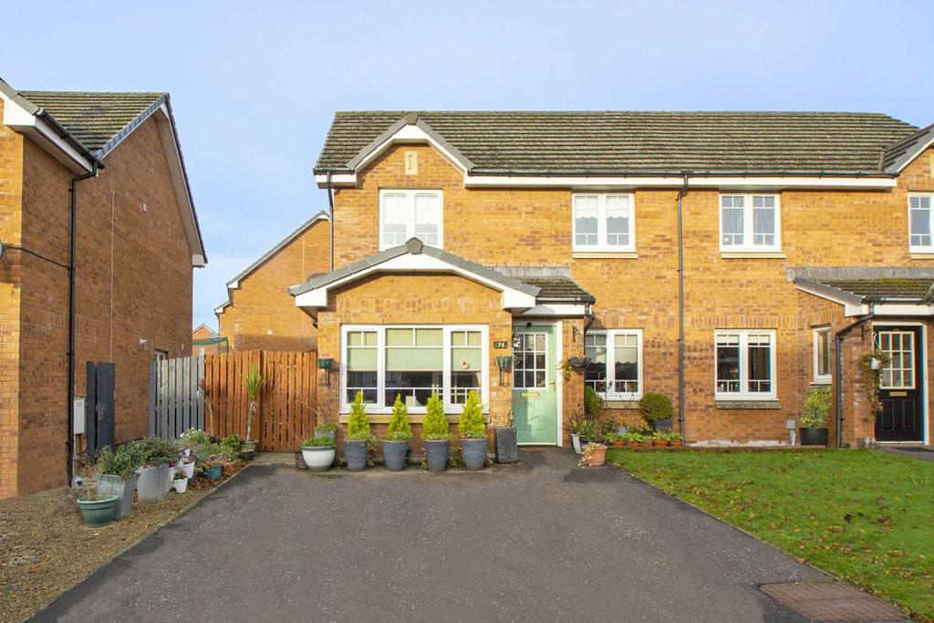 Jean Armour Drive, Kilmarnock 3 bed semidetached house £175,000