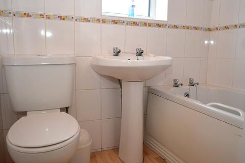 6 Bernice Avenue, Chadderton, Oldham, OL9 8QJ