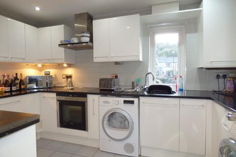 Wren Cottage, 2 Walkmill, Dobcross, Oldham, OL3 5BU