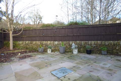 Wren Cottage, 2 Walkmill, Dobcross, Oldham, OL3 5BU