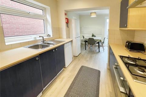 6 bedroom end of terrace house to rent, Broadacres, Guildford, Surrey, UK, GU3