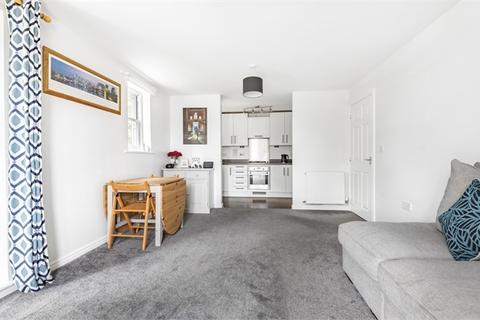 2 bedroom flat for sale - Chapman Way, Haywards Heath, West Sussex