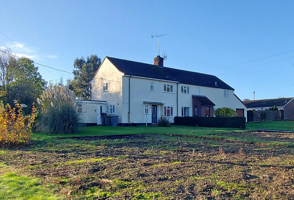 Dennington, Nr Framlingham, Suffolk 3 bed semidetached house £250,000