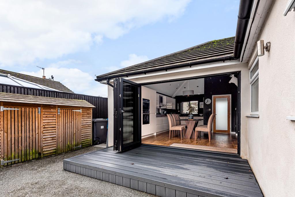 Deck off the dining kitchen