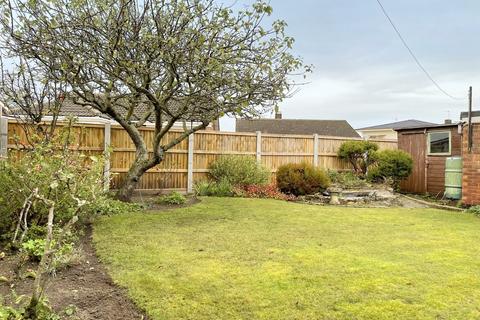 76 Broadwaters Road, Lowestoft, NR33 9HS