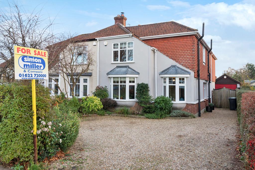 Grace Avenue, Maidstone 4 bed semidetached house £600,000
