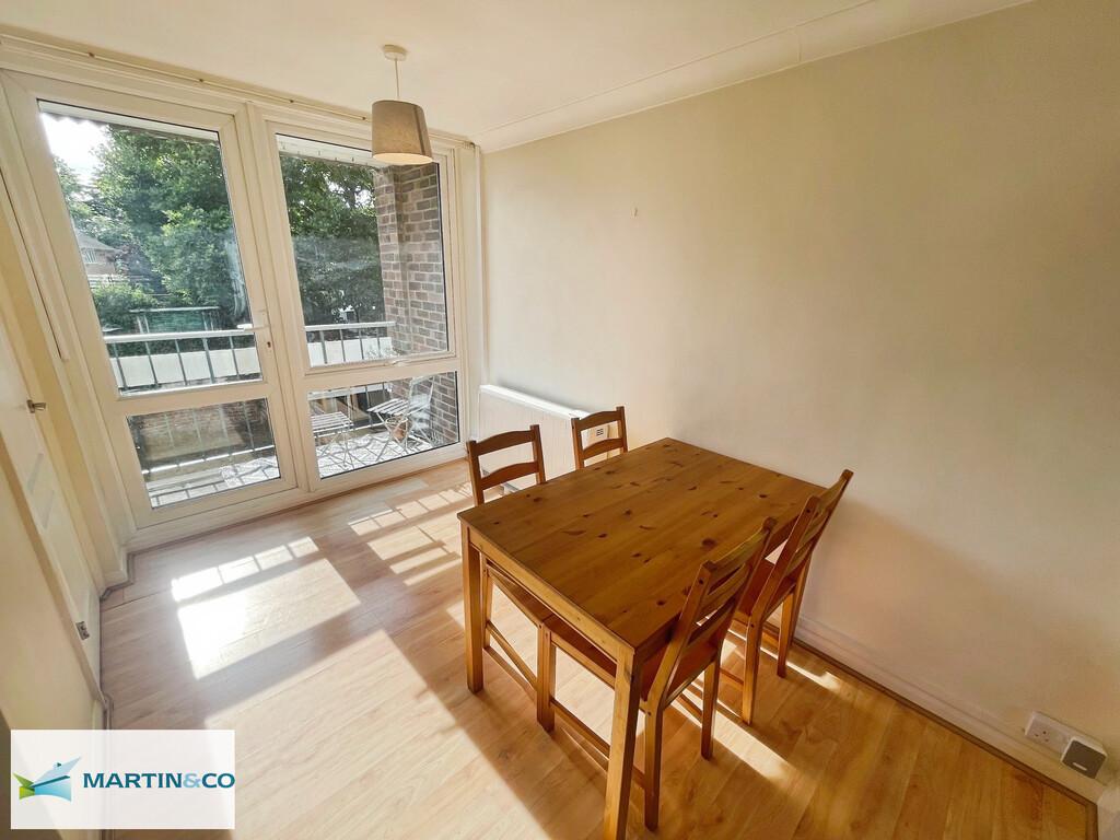 Apartment in Reading - View 2