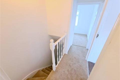 5 Lincombe Road, Bromley, BR1 5HJ