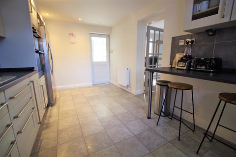 29 Harvey Place, Uttoxeter, ST14 7AJ