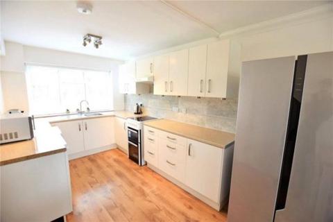 1 bedroom in a house share to rent, Viking, Bracknell