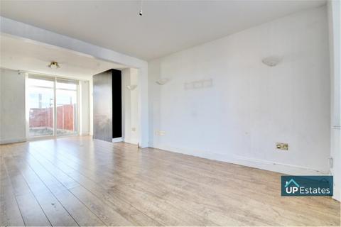 44 Silverdale Close, Coventry, CV2 1PX