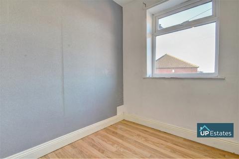 44 Silverdale Close, Coventry, CV2 1PX