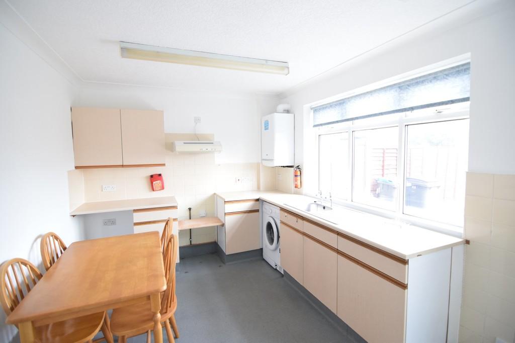 Winton Avenue, Blackpool 2 bed terraced house £550 pcm (£127 pw)