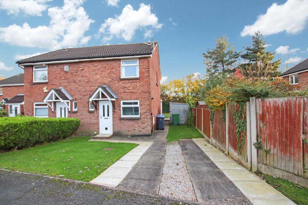 Kinross Close, Warrington, Cheshire, WA2 3 bed semidetached house £