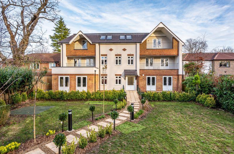 Hayes Lane, Kenley 2 bed apartment £440,000
