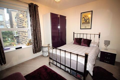 41 Abbey Walk, Halifax, HX3 0AJ