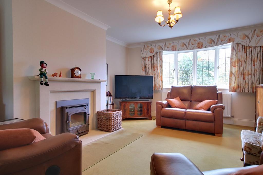 New Forest Drive, Brockenhurst, SO42 4 bed detached house for sale £