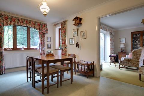 81 New Forest Drive, Brockenhurst, SO42 7QT