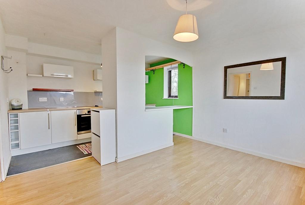 Deer Avenue, St. Peters, Worcester, WR5 1 bed apartment £550 pcm (£