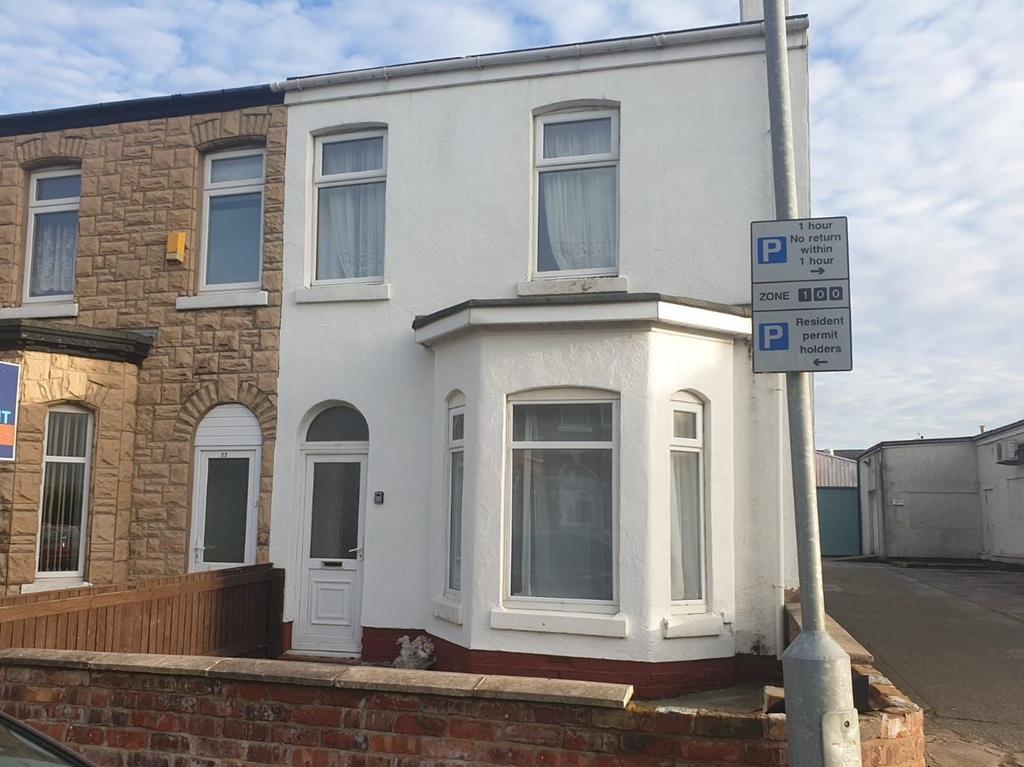 Hall Street, Southport, PR9 3 bed semidetached house £125,000