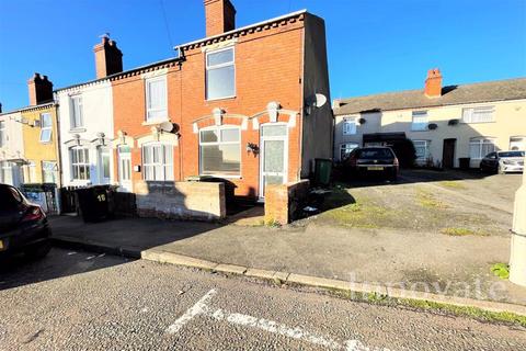 3 bedroom end of terrace house to rent, Hellier Street, Dudley DY2