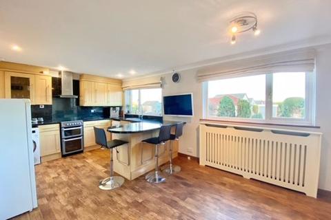 58 Bathurst Drive, Ayr, KA7 4UA