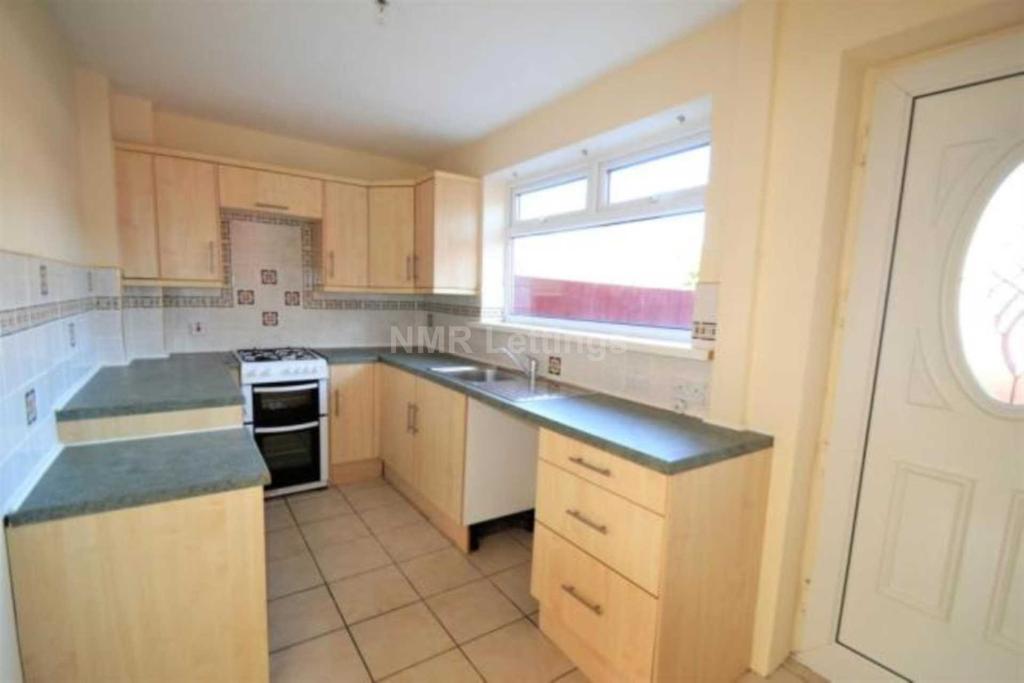 Ash Grove, Spennymoor 2 bed semidetached house £495 pcm (£114 pw)