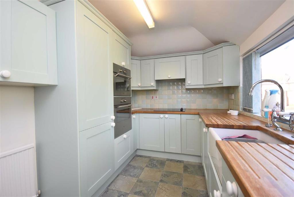 Churchill Meadow, Ledbury, Herefordshire 2 bed semidetached bungalow