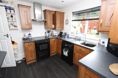 42 Yardley Lane, London, E4 7RS
