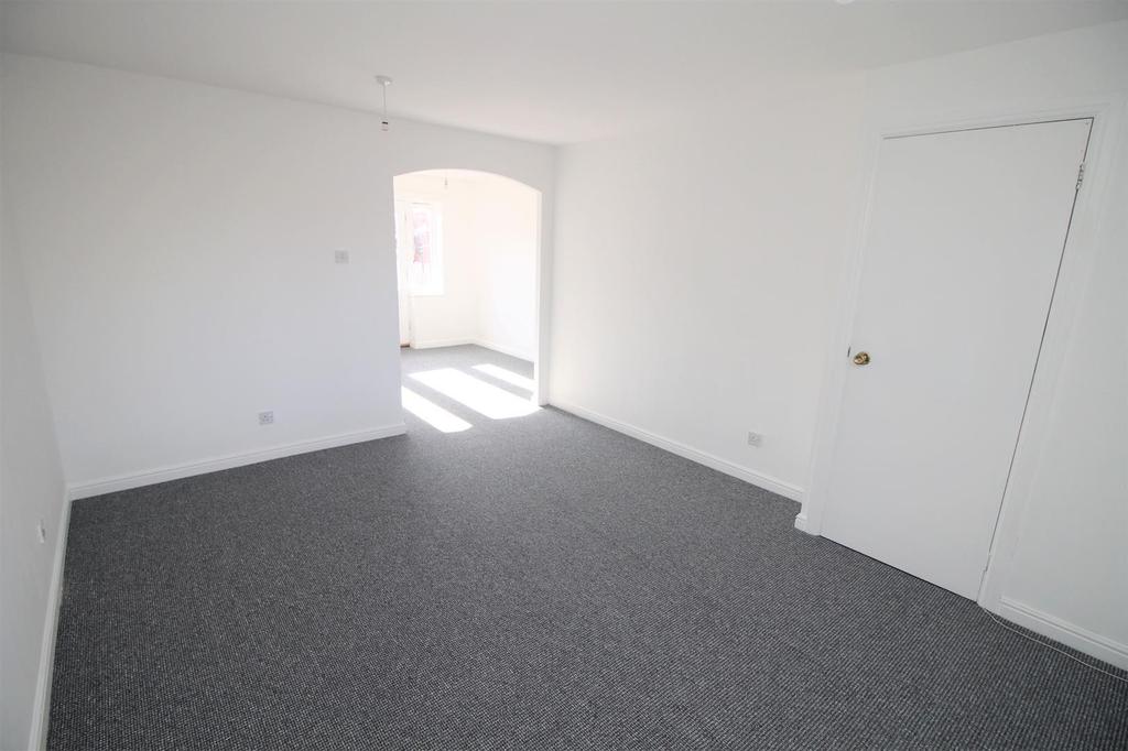 51 Anchorage Mews Thornaby 3 bed terraced house £550 pcm (£127 pw)